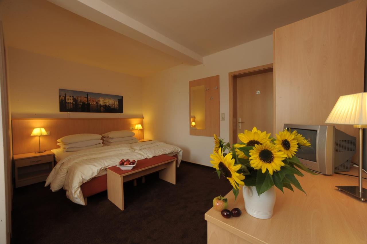 Luebsche Thorweide Hotel วิสมาร์ ภายนอก รูปภาพ